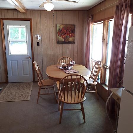 Nipissing Beach Chalkley'S Sandy Bay Cottage Resort المظهر الخارجي الصورة
