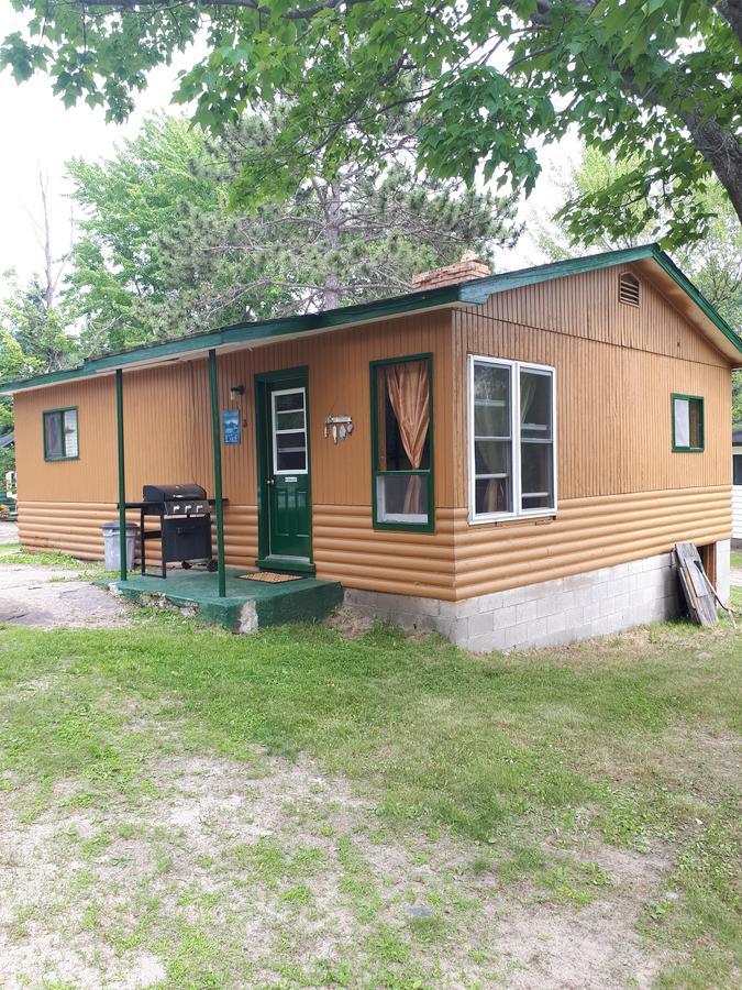Nipissing Beach Chalkley'S Sandy Bay Cottage Resort المظهر الخارجي الصورة
