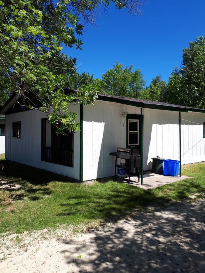 Nipissing Beach Chalkley'S Sandy Bay Cottage Resort المظهر الخارجي الصورة